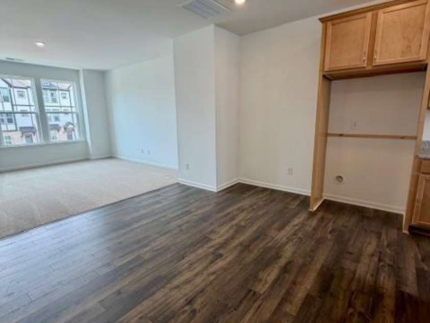 549 Annie Lowery Way, Davidson, NC 28036.  MLS# CAR4353734, YatesRealty ID 3542. Dining area- 2nd level