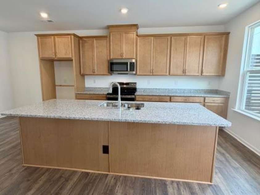 549 Annie Lowery Way, Davidson, NC 28036.  MLS# CAR4353734, YatesRealty ID 3542. Kitchen- 2nd level