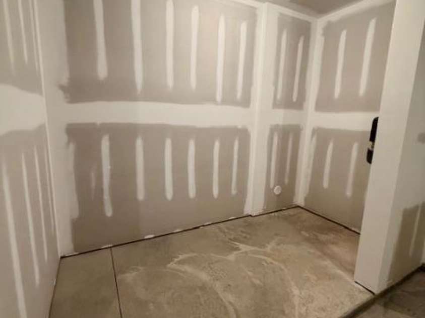 549 Annie Lowery Way, Davidson, NC 28036.  MLS# CAR4353734, YatesRealty ID 3542. Storage area in garage -main