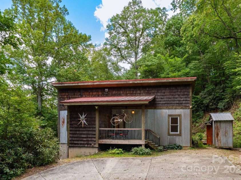 212 Yates Avenue, Black Mountain, NC 28711.  MLS# CAR4297191, YatesRealty ID 35420. Front of Home