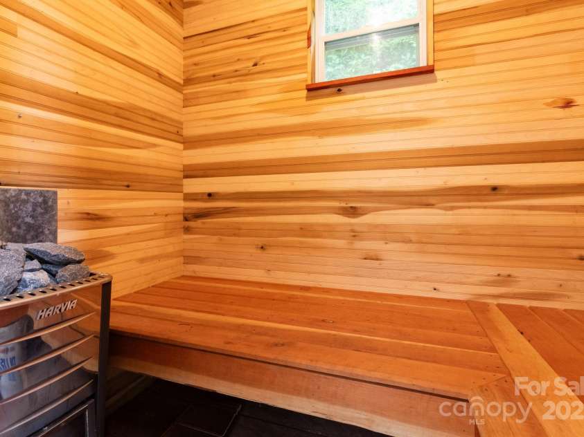 212 Yates Avenue, Black Mountain, NC 28711.  MLS# CAR4297191, YatesRealty ID 35420. Sauna Interior
