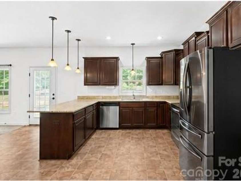 4628 Cayton Drive, Maiden, NC 28650.  MLS# CAR4401296, YatesRealty ID 35420. 