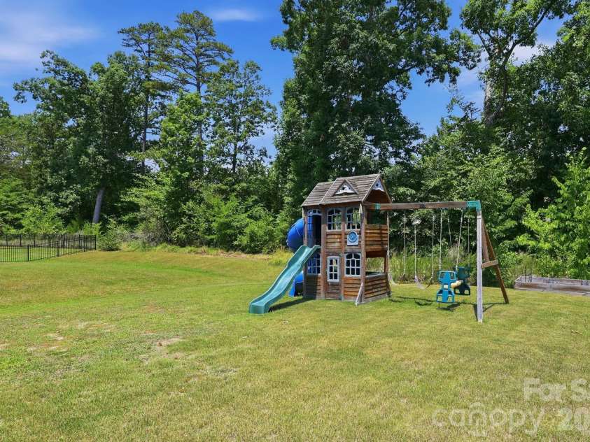 10648 Sky Chase Avenue, Concord, NC 28027.  MLS# CAR4398953, YatesRealty ID 35421. Quiet Private Backyard