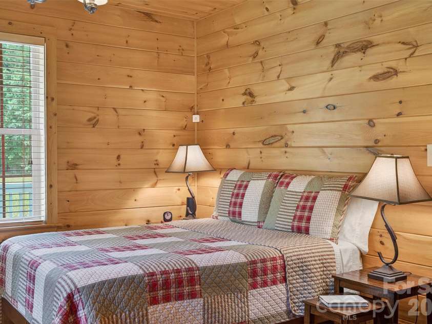 243 Riversound Village, Hayesville, NC 28904.  MLS# CAR4401377, YatesRealty ID 35422. 
