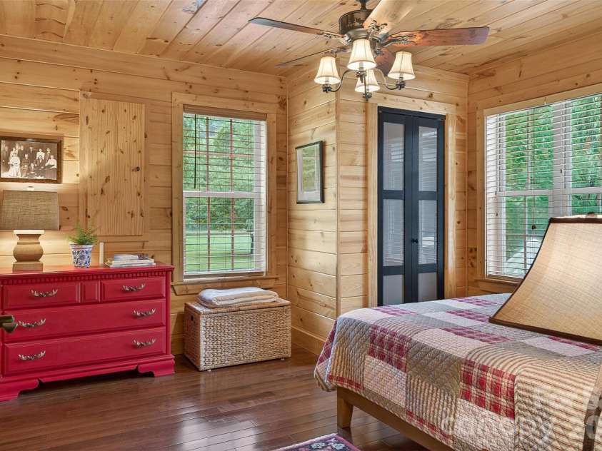 243 Riversound Village, Hayesville, NC 28904.  MLS# CAR4401377, YatesRealty ID 35422. 