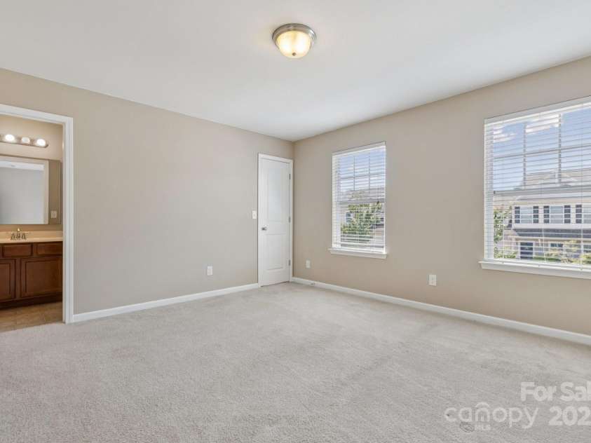 2822 Hopeton Court, Monroe, NC 28110.  MLS# CAR4285934, YatesRealty ID 35422. Third bedroom with ensuite bathroom