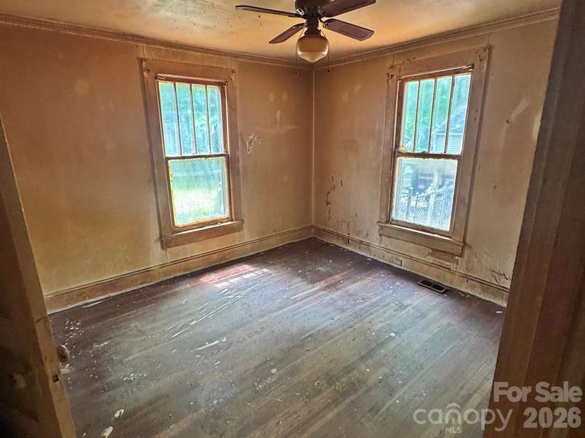 2806 Royal Avenue, Kannapolis, NC 28083.  MLS# CAR4401389, YatesRealty ID 35423. 