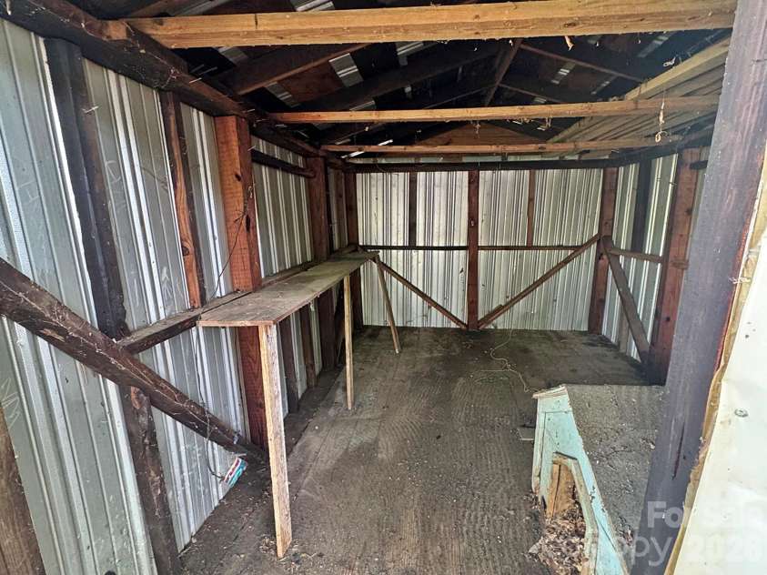2806 Royal Avenue, Kannapolis, NC 28083.  MLS# CAR4401389, YatesRealty ID 35423. 