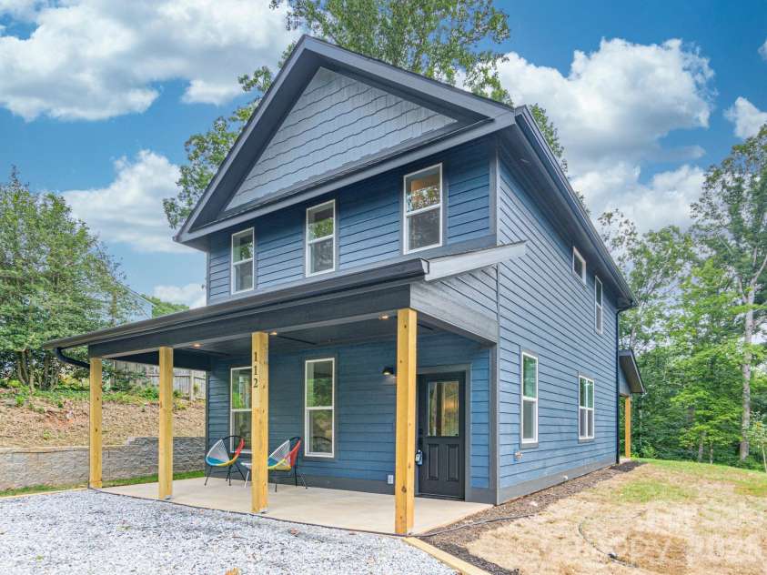 112 Shady Oak Drive, Asheville, NC 28803.  MLS# CAR4362528, YatesRealty ID 35424. 