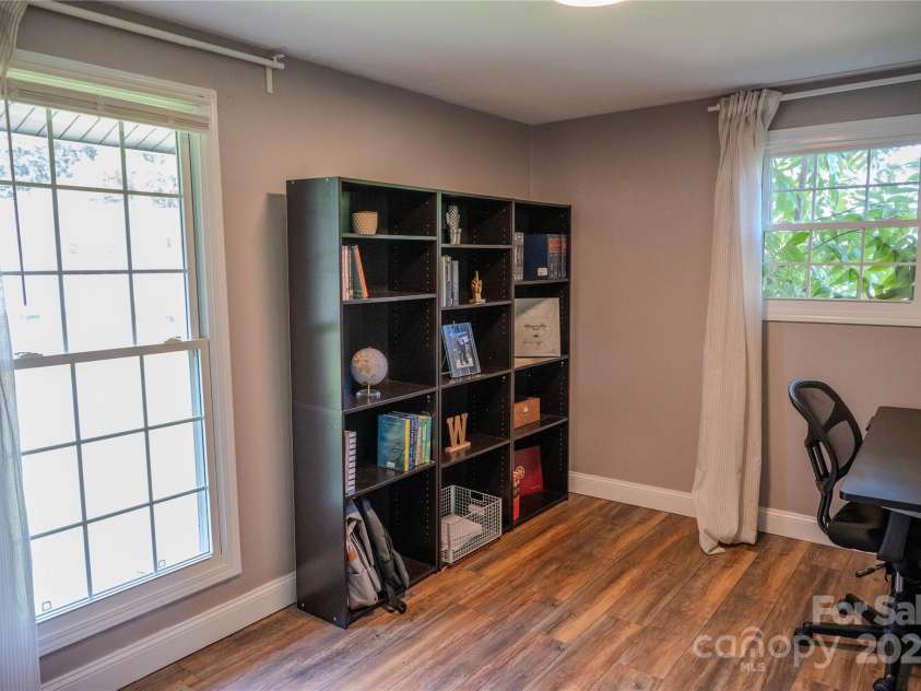 908 Laye Street, Belmont, NC 28012.  MLS# CAR4294982, YatesRealty ID 35425. 