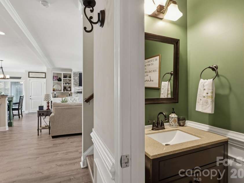 3127 Kelsey Plaza, Kannapolis, NC 28081.  MLS# CAR4397726, YatesRealty ID 35427. 