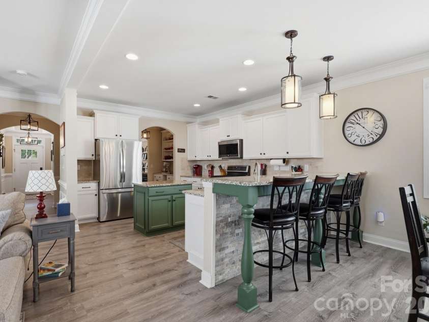 3127 Kelsey Plaza, Kannapolis, NC 28081.  MLS# CAR4397726, YatesRealty ID 35427. 