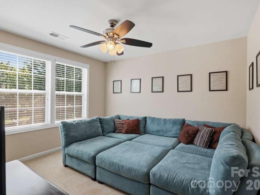 3127 Kelsey Plaza, Kannapolis, NC 28081.  MLS# CAR4397726, YatesRealty ID 35427. 