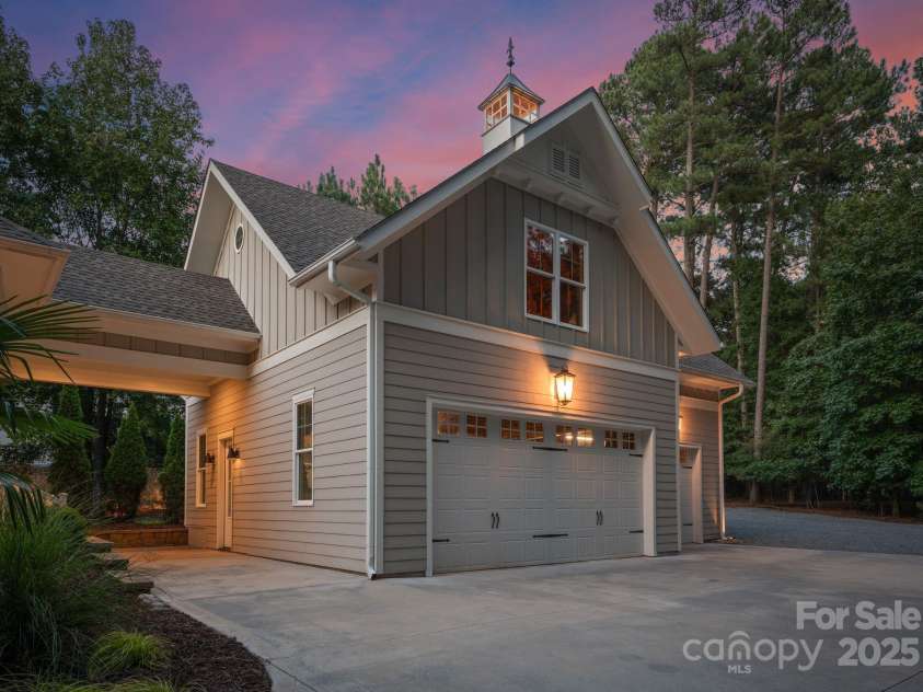 483 Stonemarker Road, Mooresville, NC 28117.  MLS# CAR4280946, YatesRealty ID 35427. 
