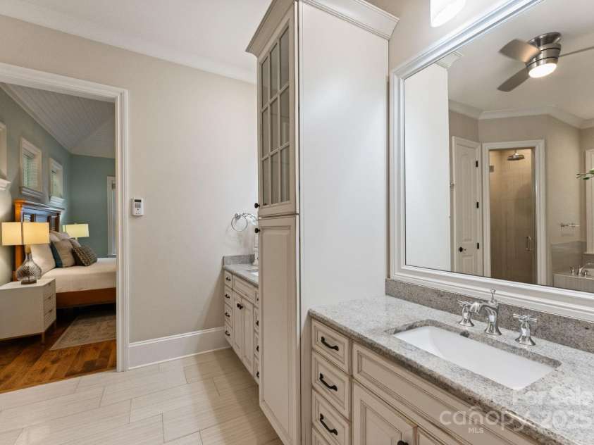 483 Stonemarker Road, Mooresville, NC 28117.  MLS# CAR4280946, YatesRealty ID 35427. 