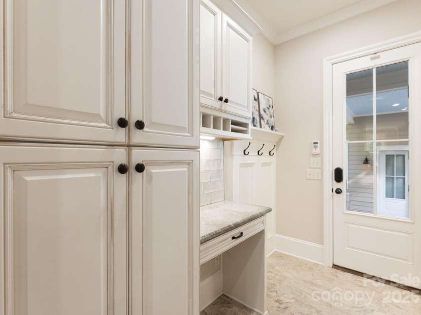 483 Stonemarker Road, Mooresville, NC 28117.  MLS# CAR4280946, YatesRealty ID 35427. 