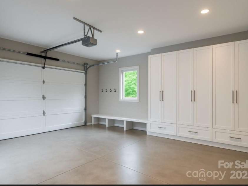 483 Stonemarker Road, Mooresville, NC 28117.  MLS# CAR4280946, YatesRealty ID 35427. Virtual image of garage finished