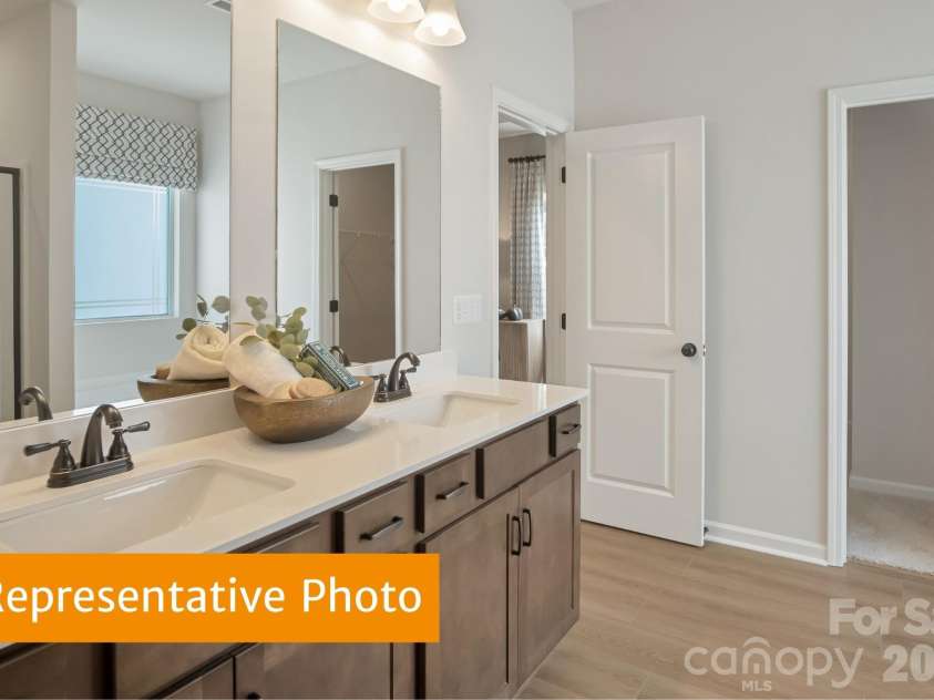 4203 Ruth Creek Court, Charlotte, NC 28216.  MLS# CAR4401382, YatesRealty ID 35428. 