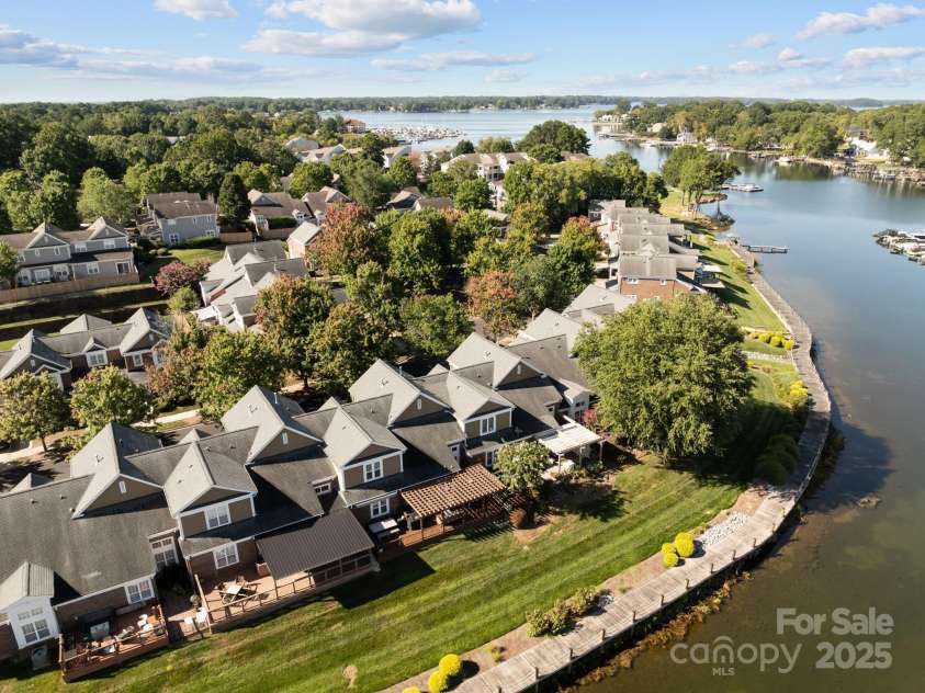 18405 Harborside Drive, Cornelius, NC 28031.  MLS# CAR4295512, YatesRealty ID 35429. 