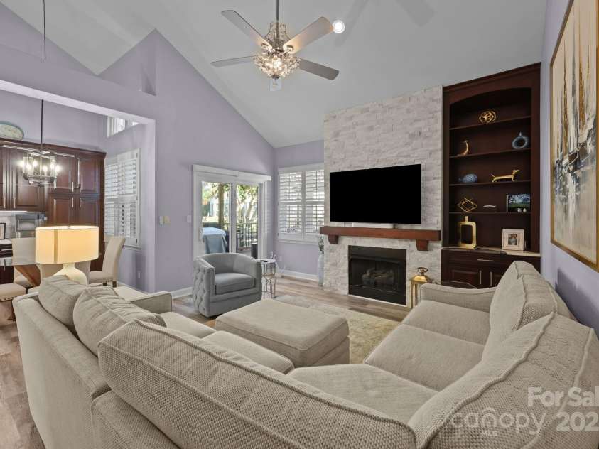 18405 Harborside Drive, Cornelius, NC 28031.  MLS# CAR4295512, YatesRealty ID 35429. Living room