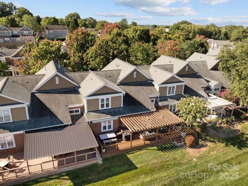 18405 Harborside Drive, Cornelius, NC 28031.  MLS# CAR4295512, YatesRealty ID 35429. Townhome overview