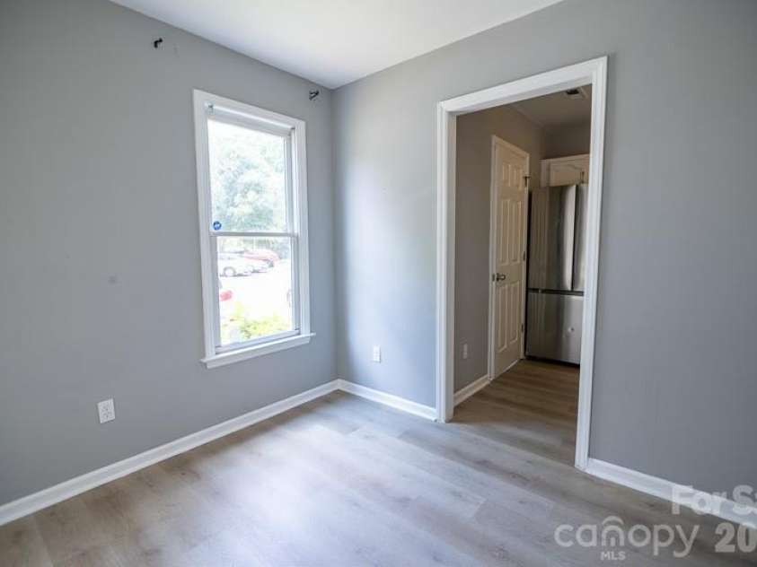 3142 Driftwood Drive, Charlotte, NC 28205.  MLS# CAR4399113, YatesRealty ID 35430. 