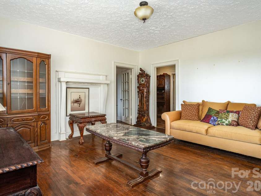 1214 NC 24 And 50 Highway, Warsaw, NC 28398.  MLS# CAR4400592, YatesRealty ID 35432. 
