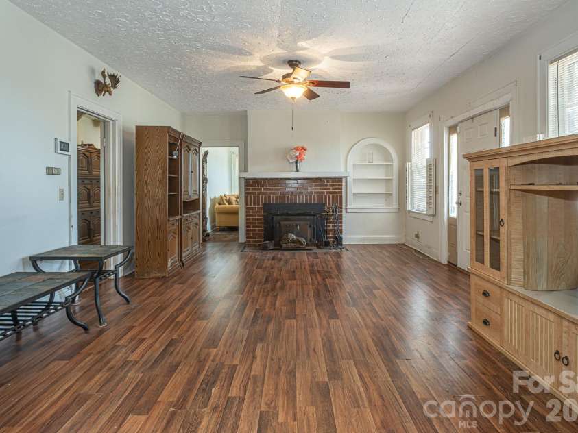 1214 NC 24 And 50 Highway, Warsaw, NC 28398.  MLS# CAR4400592, YatesRealty ID 35432. Den off from Dining room