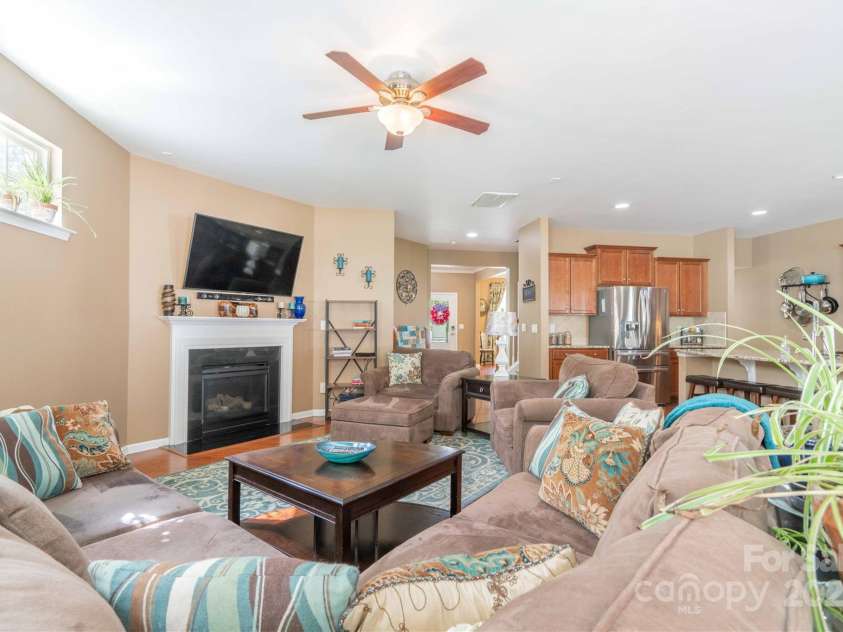 12920 Heath Grove Drive, Huntersville, NC 28078.  MLS# CAR4291511, YatesRealty ID 35432. 