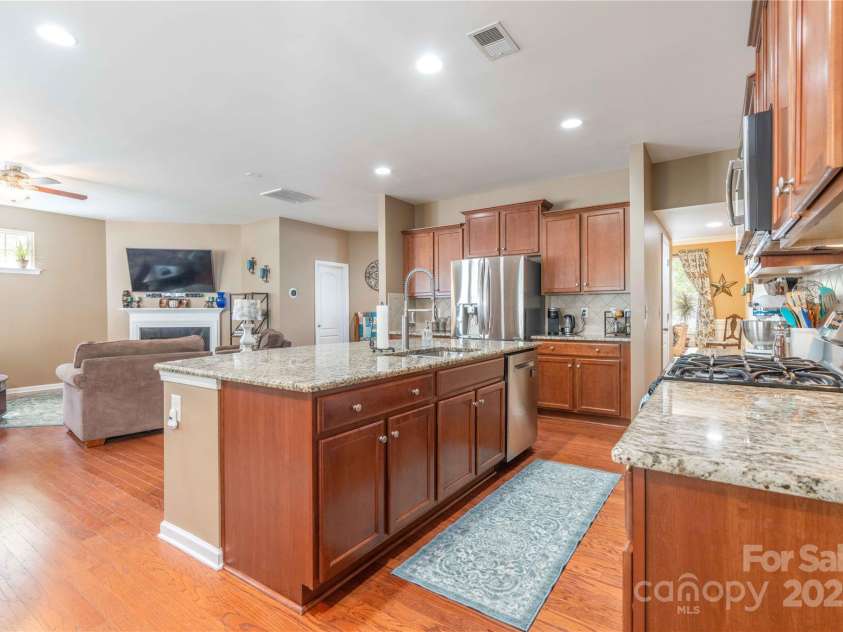 12920 Heath Grove Drive, Huntersville, NC 28078.  MLS# CAR4291511, YatesRealty ID 35432. 
