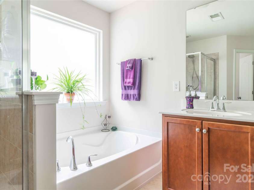 12920 Heath Grove Drive, Huntersville, NC 28078.  MLS# CAR4291511, YatesRealty ID 35432. 
