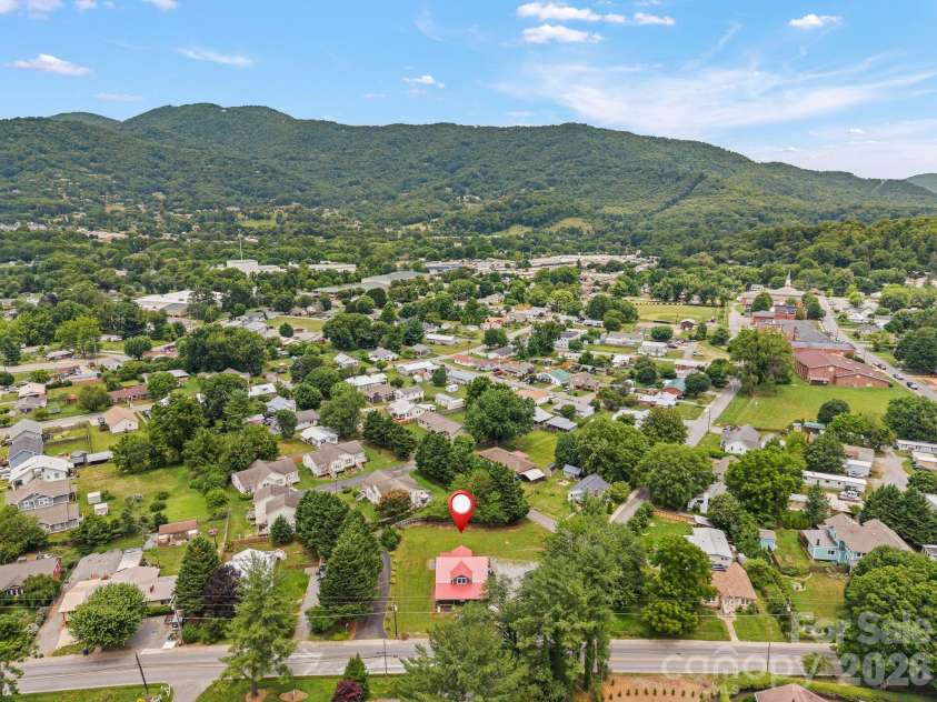 1434 Main Street, Waynesville, NC 28786.  MLS# CAR4400055, YatesRealty ID 35433. 