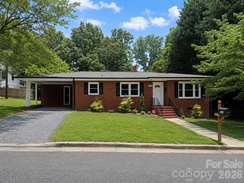 612 Brown Avenue, Albemarle, NC 28001.  MLS# CAR4401077, YatesRealty ID 35435. 