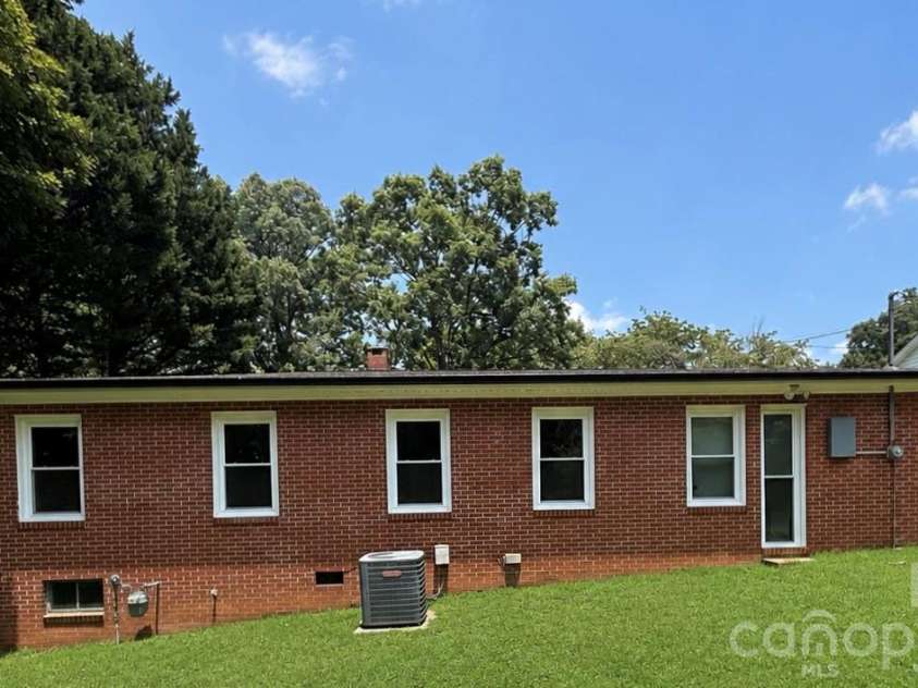 612 Brown Avenue, Albemarle, NC 28001.  MLS# CAR4401077, YatesRealty ID 35435. 