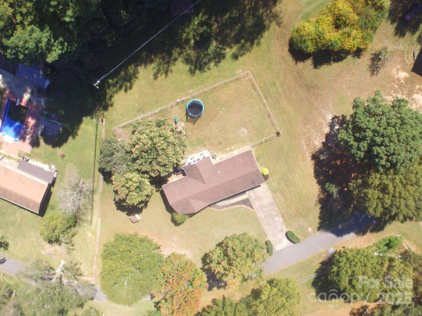 4022 Lynn Circle, Shelby, NC 28152.  MLS# CAR4284820, YatesRealty ID 35436. 