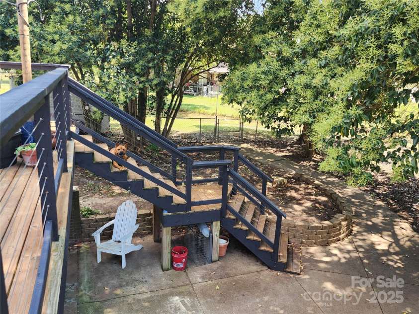 4022 Lynn Circle, Shelby, NC 28152.  MLS# CAR4284820, YatesRealty ID 35436. Deck access