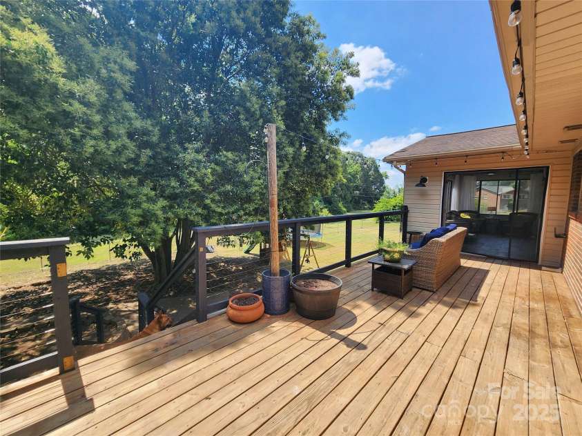 4022 Lynn Circle, Shelby, NC 28152.  MLS# CAR4284820, YatesRealty ID 35436. Plenty of space to entertain