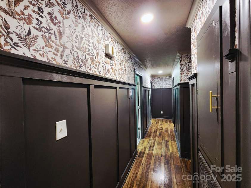 4022 Lynn Circle, Shelby, NC 28152.  MLS# CAR4284820, YatesRealty ID 35436. Urbane Bronze, IYKYK