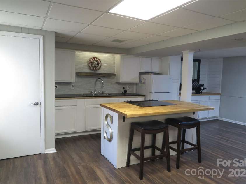 4022 Lynn Circle, Shelby, NC 28152.  MLS# CAR4333272, YatesRealty ID 35436. 