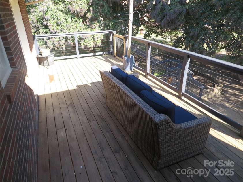 4022 Lynn Circle, Shelby, NC 28152.  MLS# CAR4333272, YatesRealty ID 35436. 