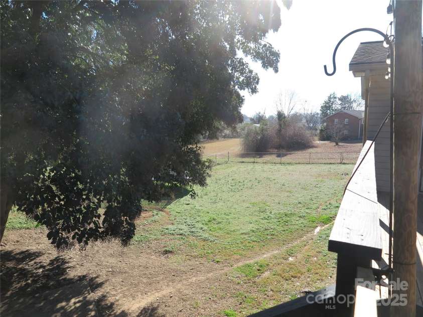 4022 Lynn Circle, Shelby, NC 28152.  MLS# CAR4333272, YatesRealty ID 35436. 