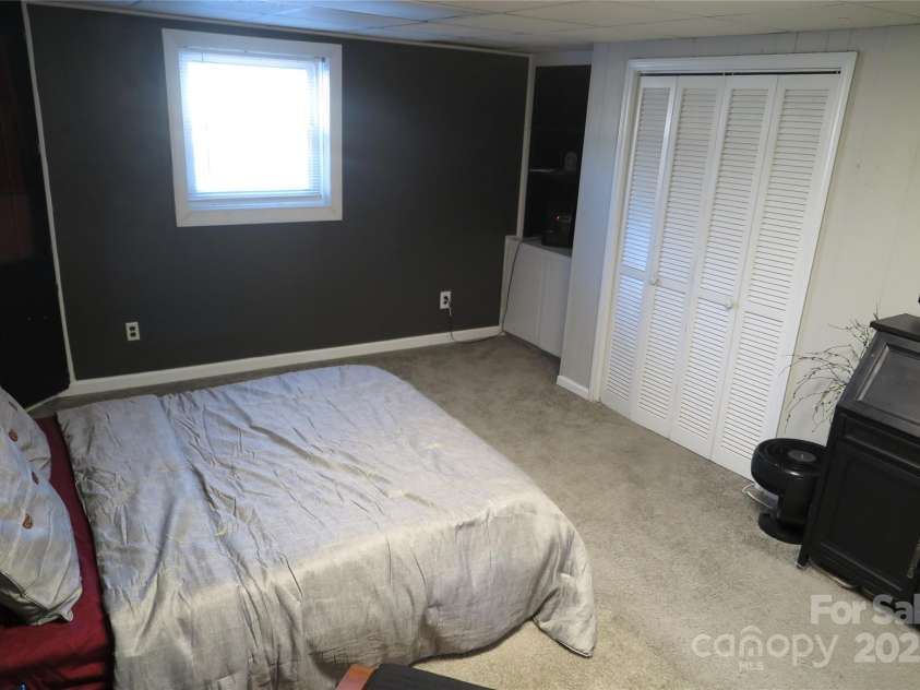 4022 Lynn Circle, Shelby, NC 28152.  MLS# CAR4333272, YatesRealty ID 35436. 