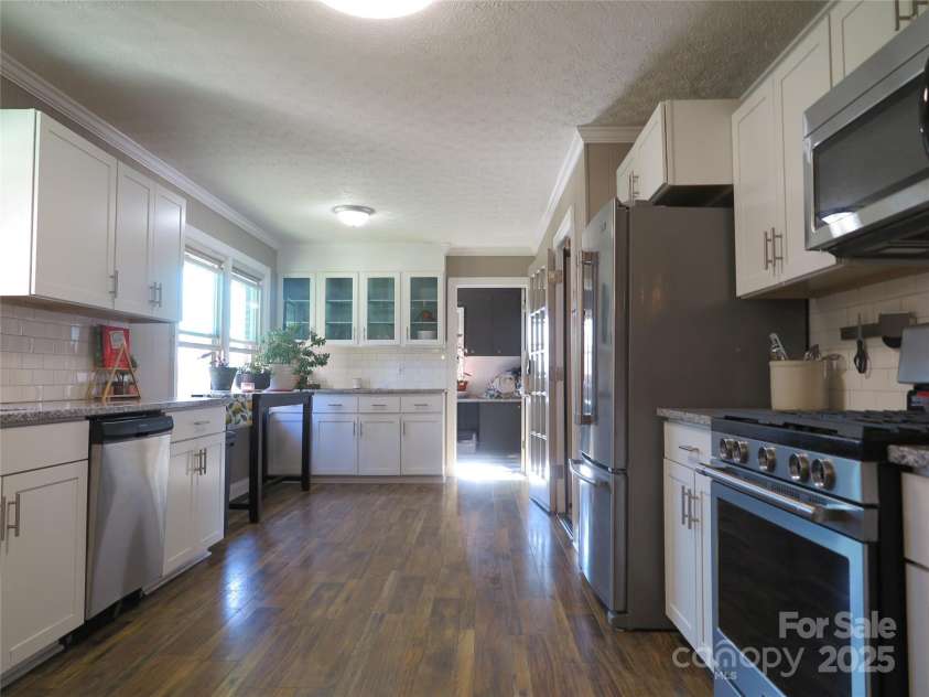 4022 Lynn Circle, Shelby, NC 28152.  MLS# CAR4333272, YatesRealty ID 35436. 