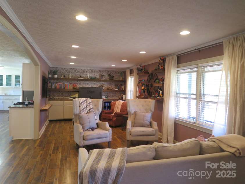 4022 Lynn Circle, Shelby, NC 28152.  MLS# CAR4333272, YatesRealty ID 35436. 