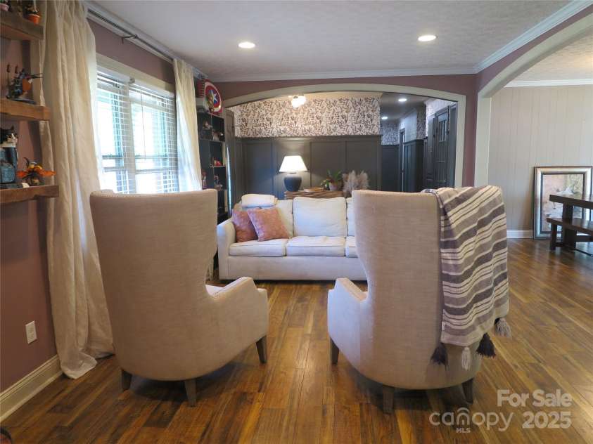 4022 Lynn Circle, Shelby, NC 28152.  MLS# CAR4333272, YatesRealty ID 35436. 