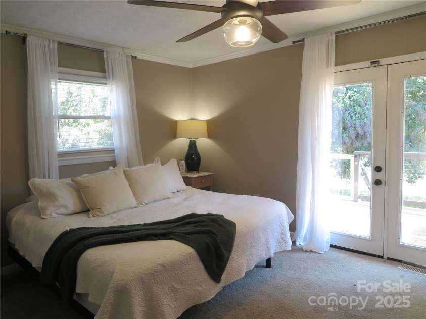 4022 Lynn Circle, Shelby, NC 28152.  MLS# CAR4333272, YatesRealty ID 35436. 