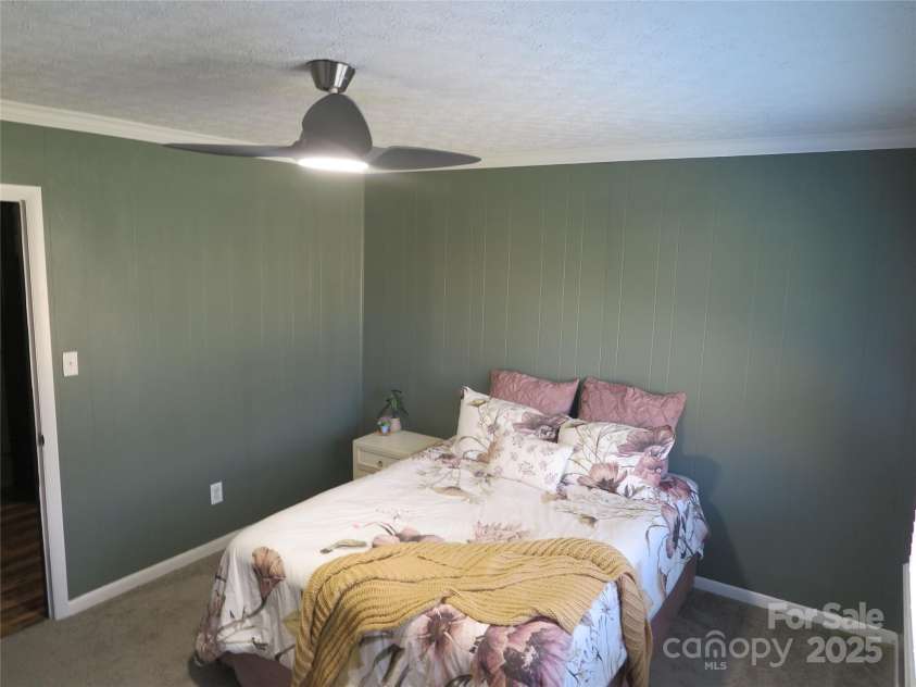 4022 Lynn Circle, Shelby, NC 28152.  MLS# CAR4333272, YatesRealty ID 35436. 