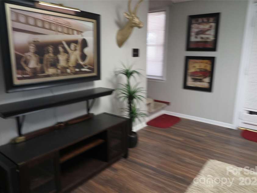 4022 Lynn Circle, Shelby, NC 28152.  MLS# CAR4333272, YatesRealty ID 35436. 