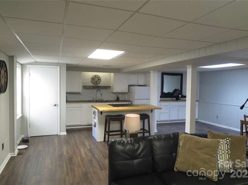 4022 Lynn Circle, Shelby, NC 28152.  MLS# CAR4333272, YatesRealty ID 35436. 