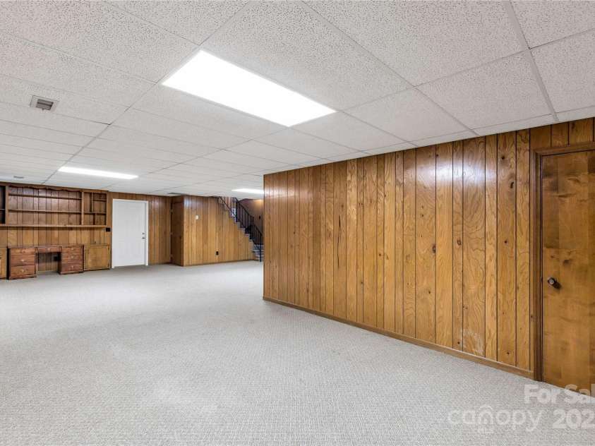 2411 Sandlewood Drive, Gastonia, NC 28054.  MLS# CAR4296248, YatesRealty ID 35438. Basement Bonus/Rec Room